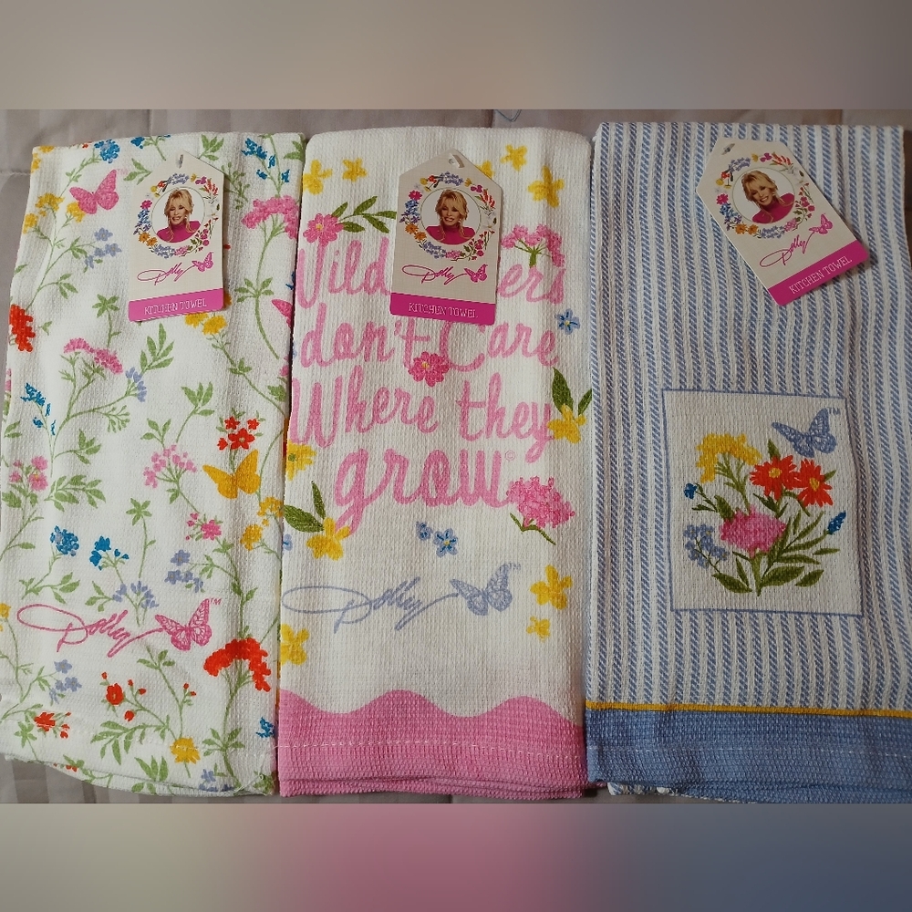 Lot of Three DG Dolly Parton Floral Cotton Kitchen Towels 2026